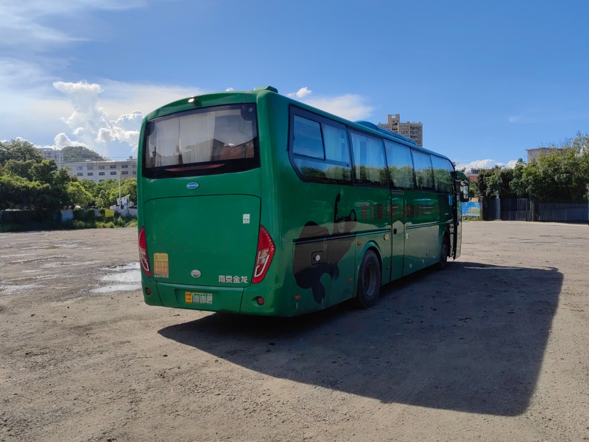 多臺48座有中門安全門開沃6117氣囊旅游車圖片