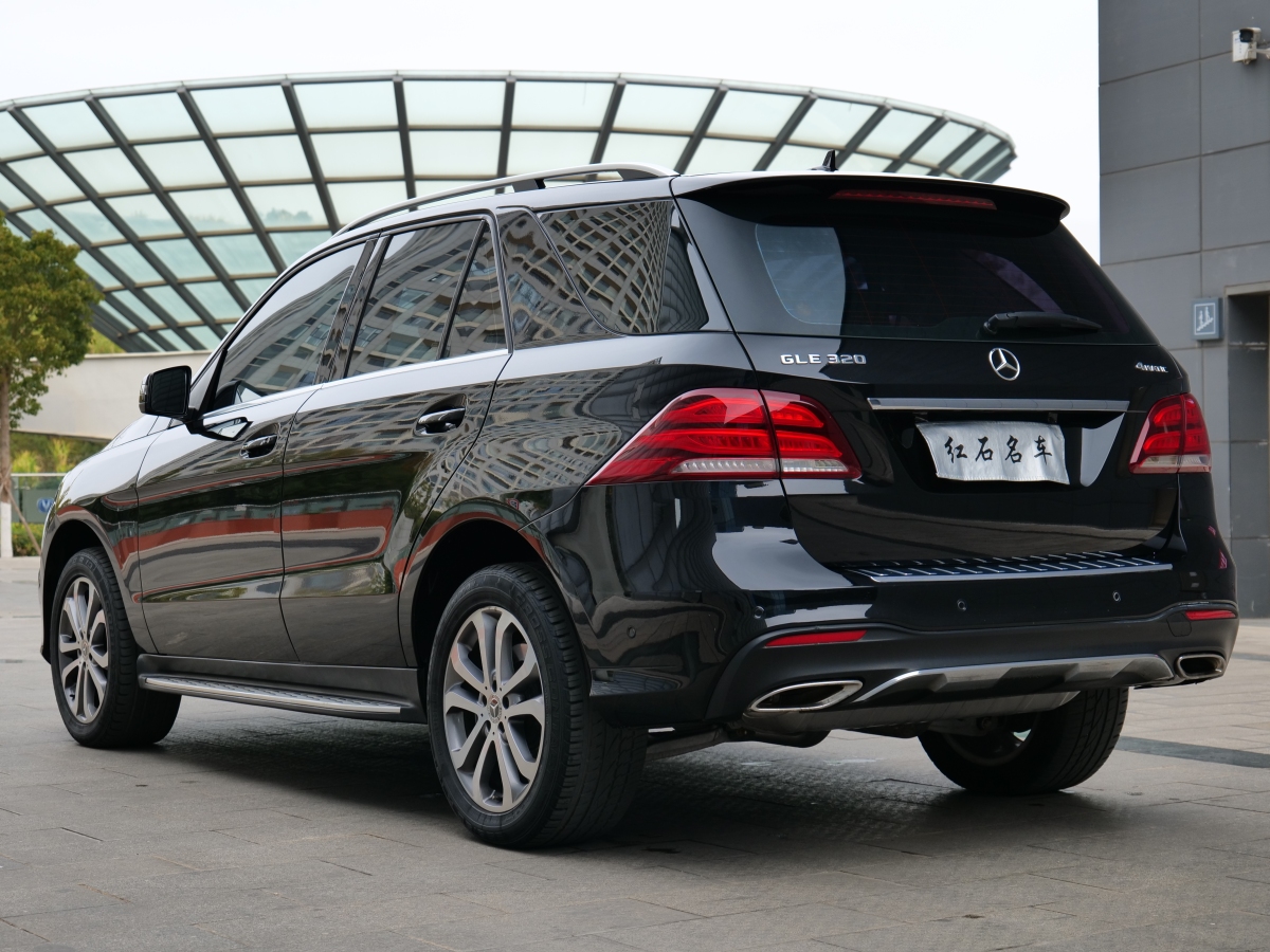 奔馳 奔馳GLE  2017款 GLE 320 4MATIC 動(dòng)感型圖片