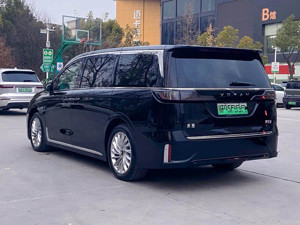 嵐圖 夢想家  2024款 PHEV 超長續(xù)航尊貴版圖片