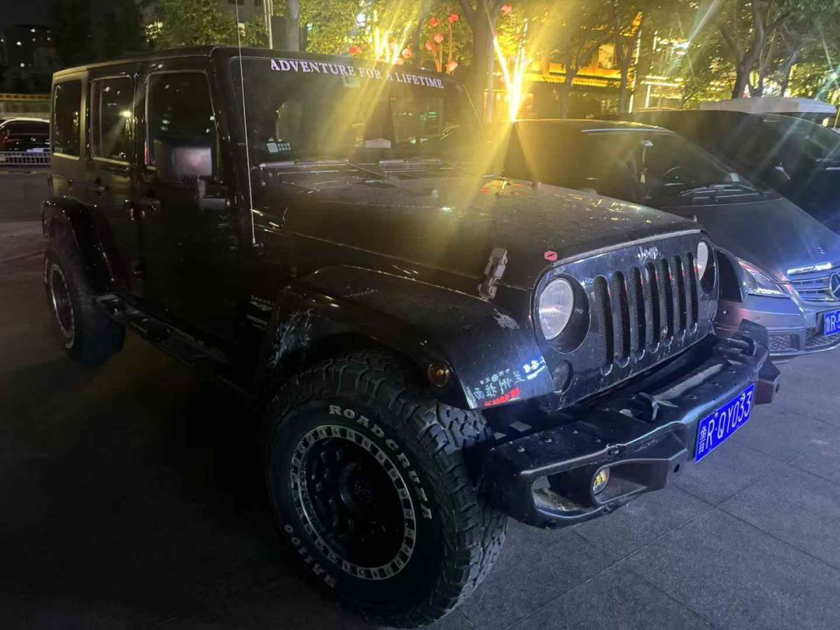 Jeep 牧馬人  2014款 2.8TD Sahara 四門(mén)版圖片