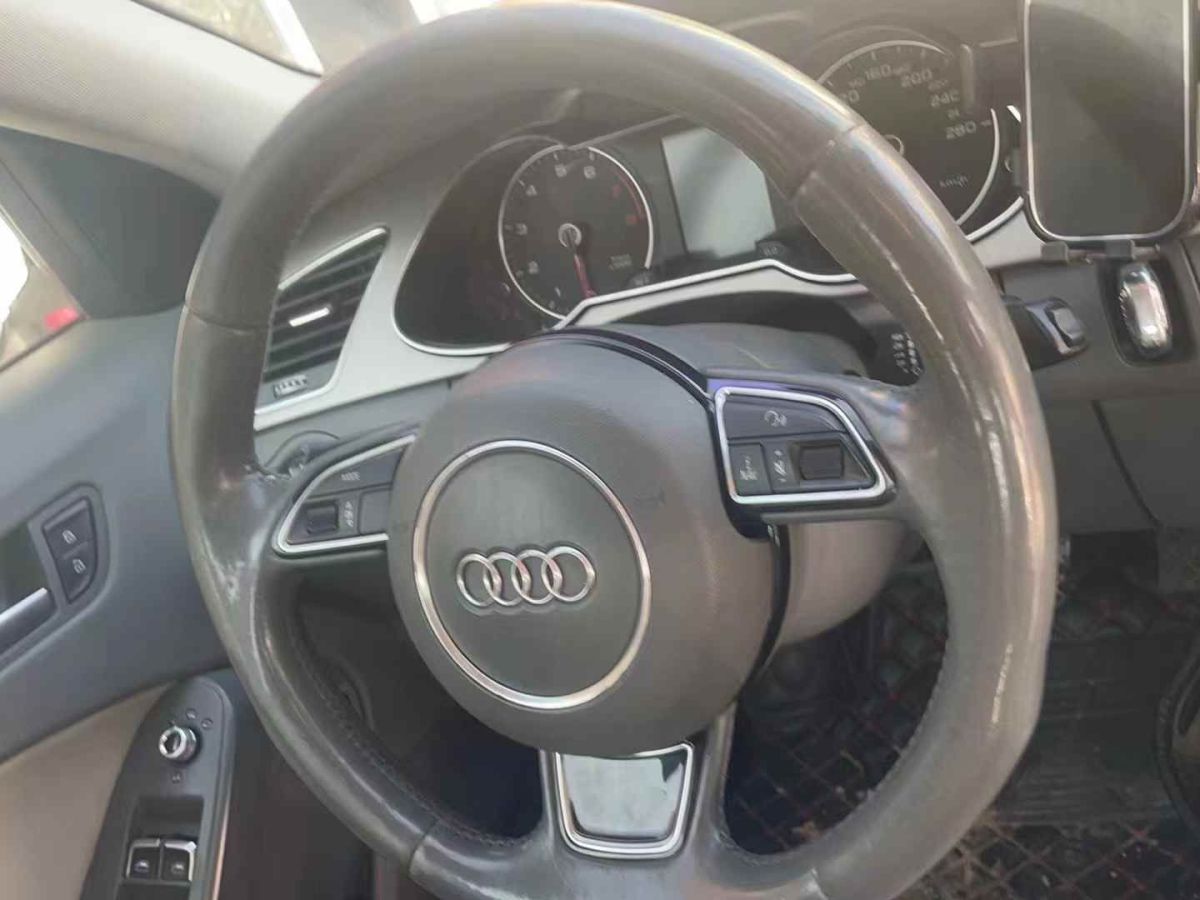 奧迪 奧迪A4L  2016款 A4L 30TFSI 手動舒適型圖片