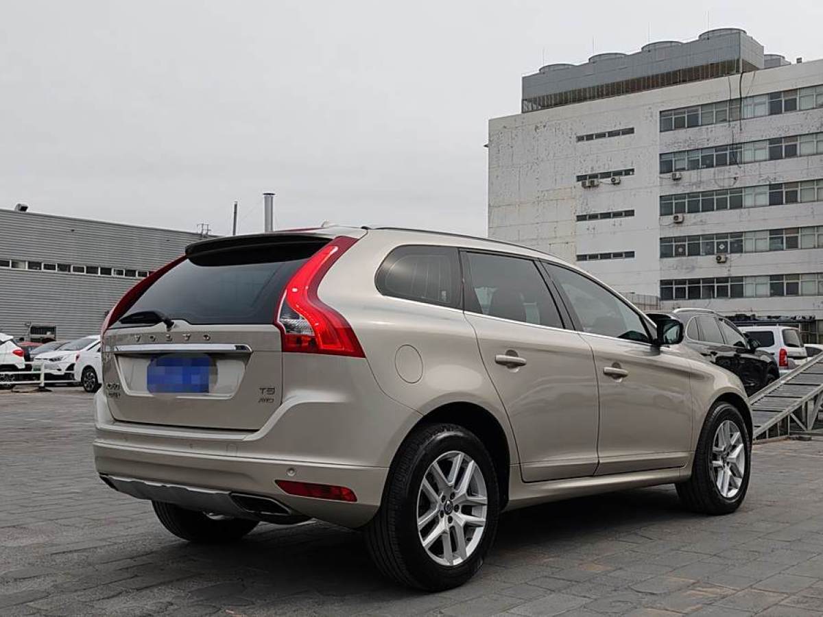 沃爾沃 XC60  2017款 T5 AWD 智進(jìn)版圖片