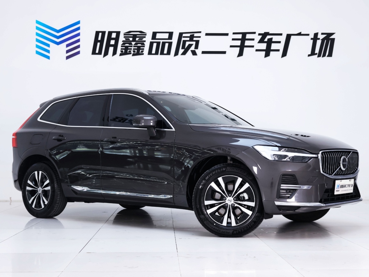 2022年12月沃尔沃 XC60  2023款 B5 四驱智逸豪华版