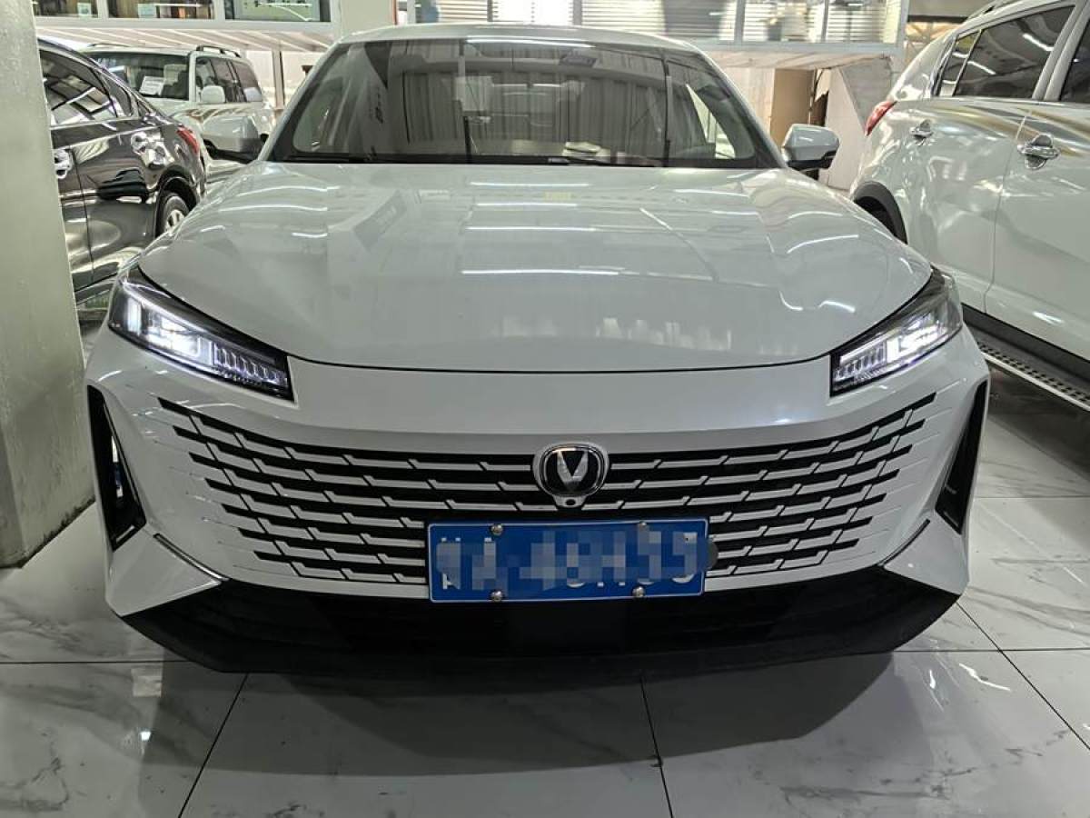 長安 逸達(dá)  2023款 藍(lán)鯨NE 1.5T GDI DCT領(lǐng)航型圖片