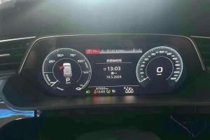 奔馳CLA級 奔馳 CLA 220 4MATIC