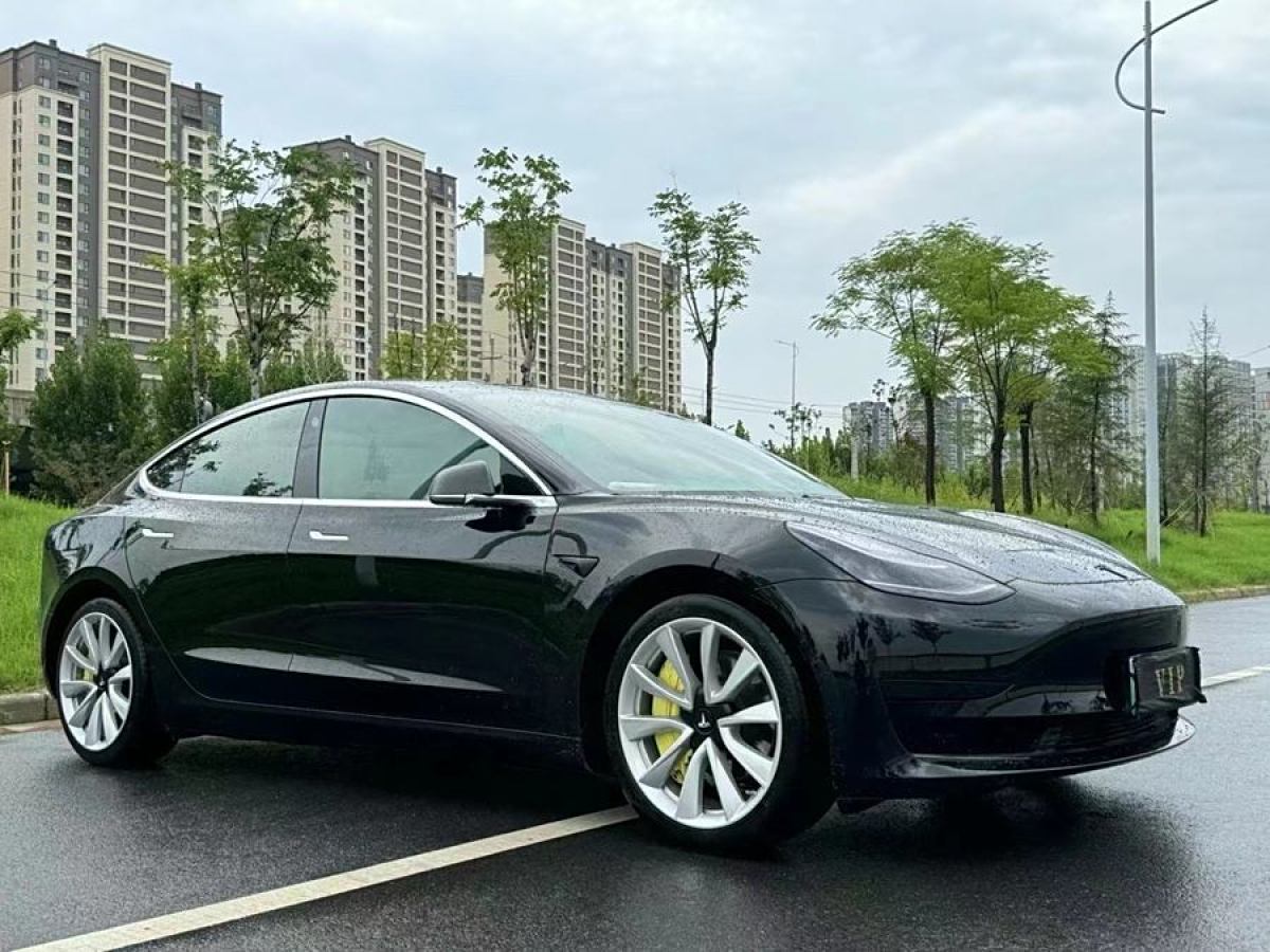 特斯拉 Model Y  2023款 后輪驅(qū)動版圖片