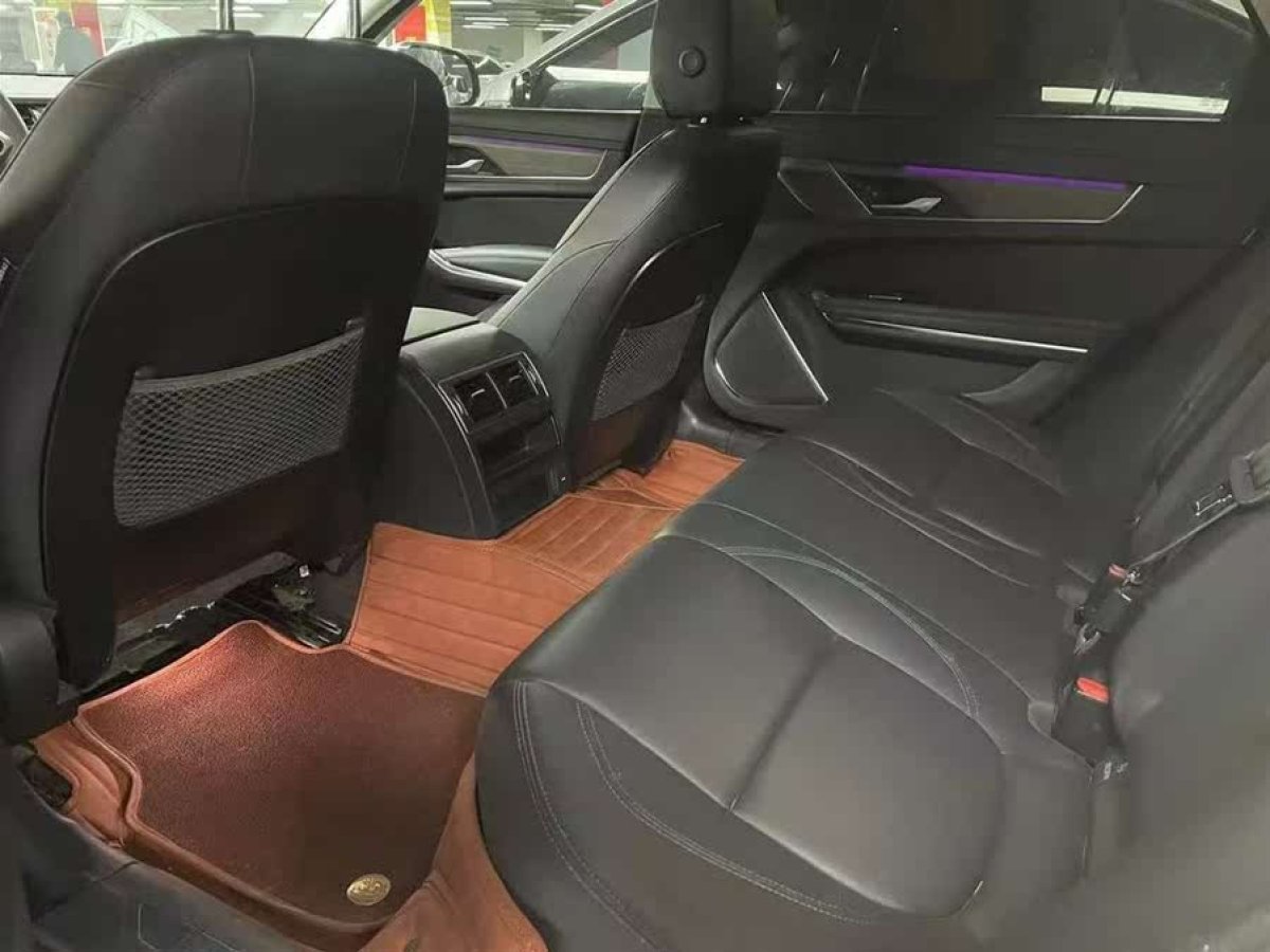 捷豹 XFL  2020款 XFL 2.0T P200 兩驅(qū)精英版圖片