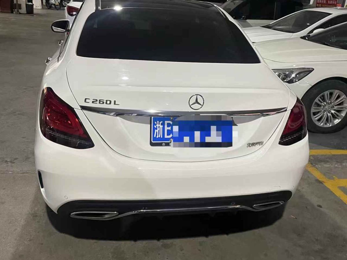 奔馳 奔馳A級  2019款  A 220 L 4MATIC 運動轎車圖片