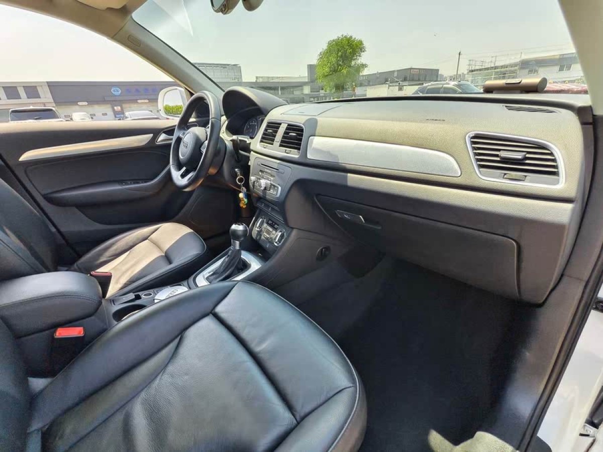 奧迪 奧迪Q3  2015款 30 TFSI 舒適型圖片