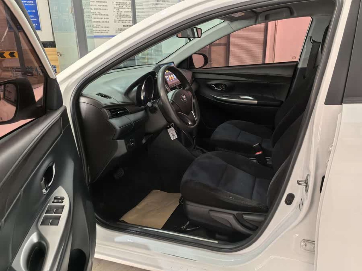 豐田 YARiS L 致炫  2015款 1.5E 自動魅動版圖片