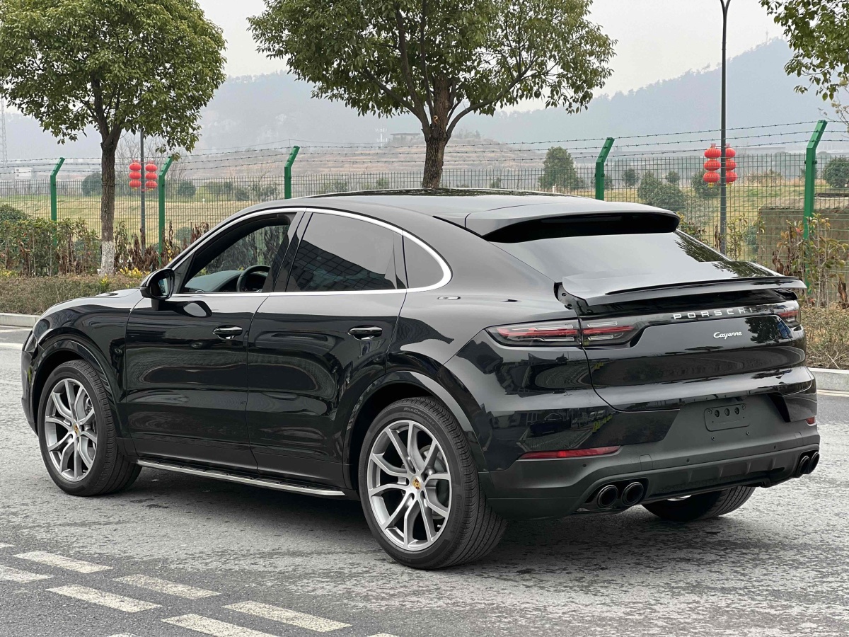 保時(shí)捷 Cayenne  2023款 Cayenne Coupé 3.0T圖片