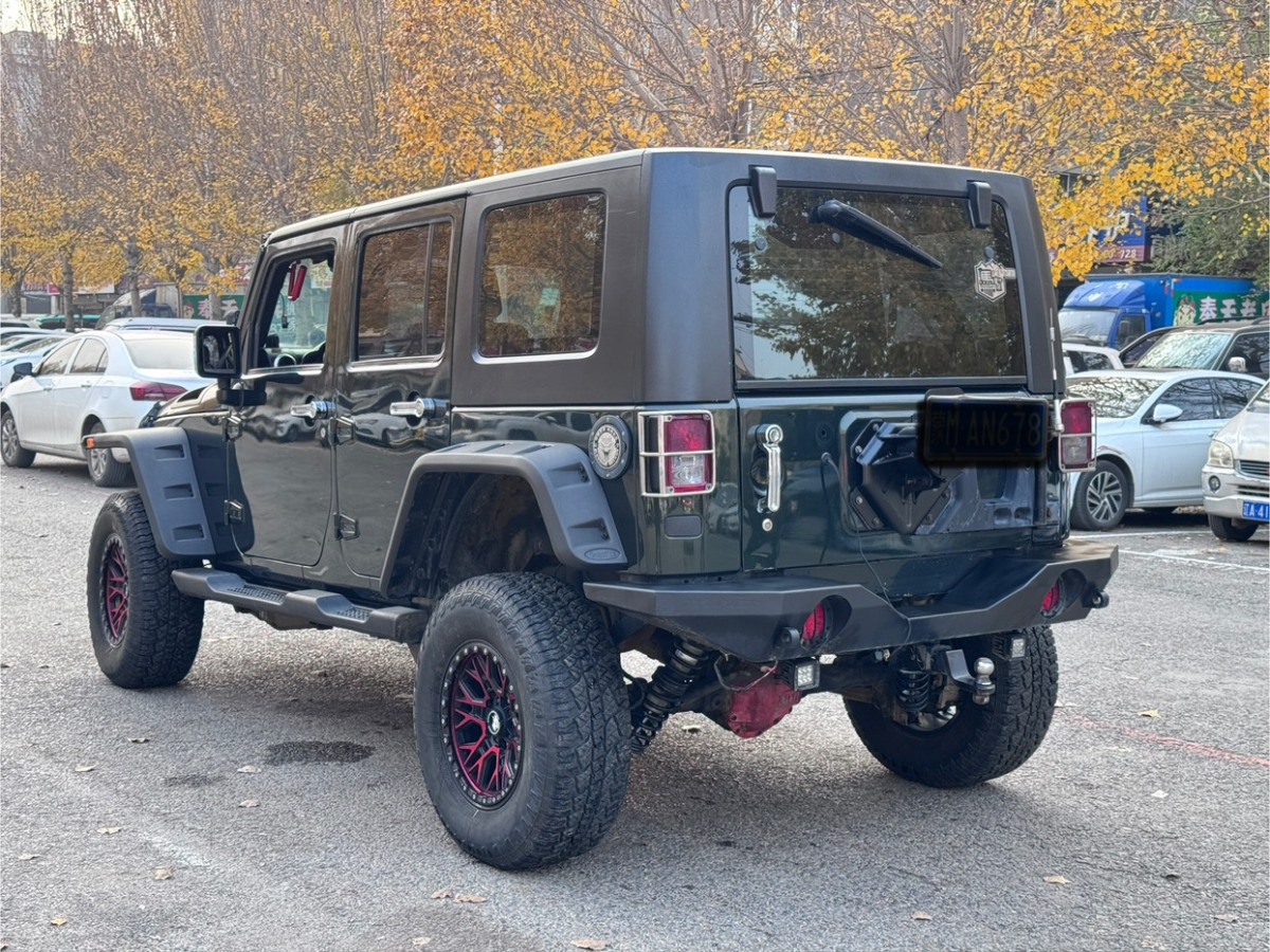 Jeep 牧馬人  2010款 3.8L Rubicon 四門版圖片