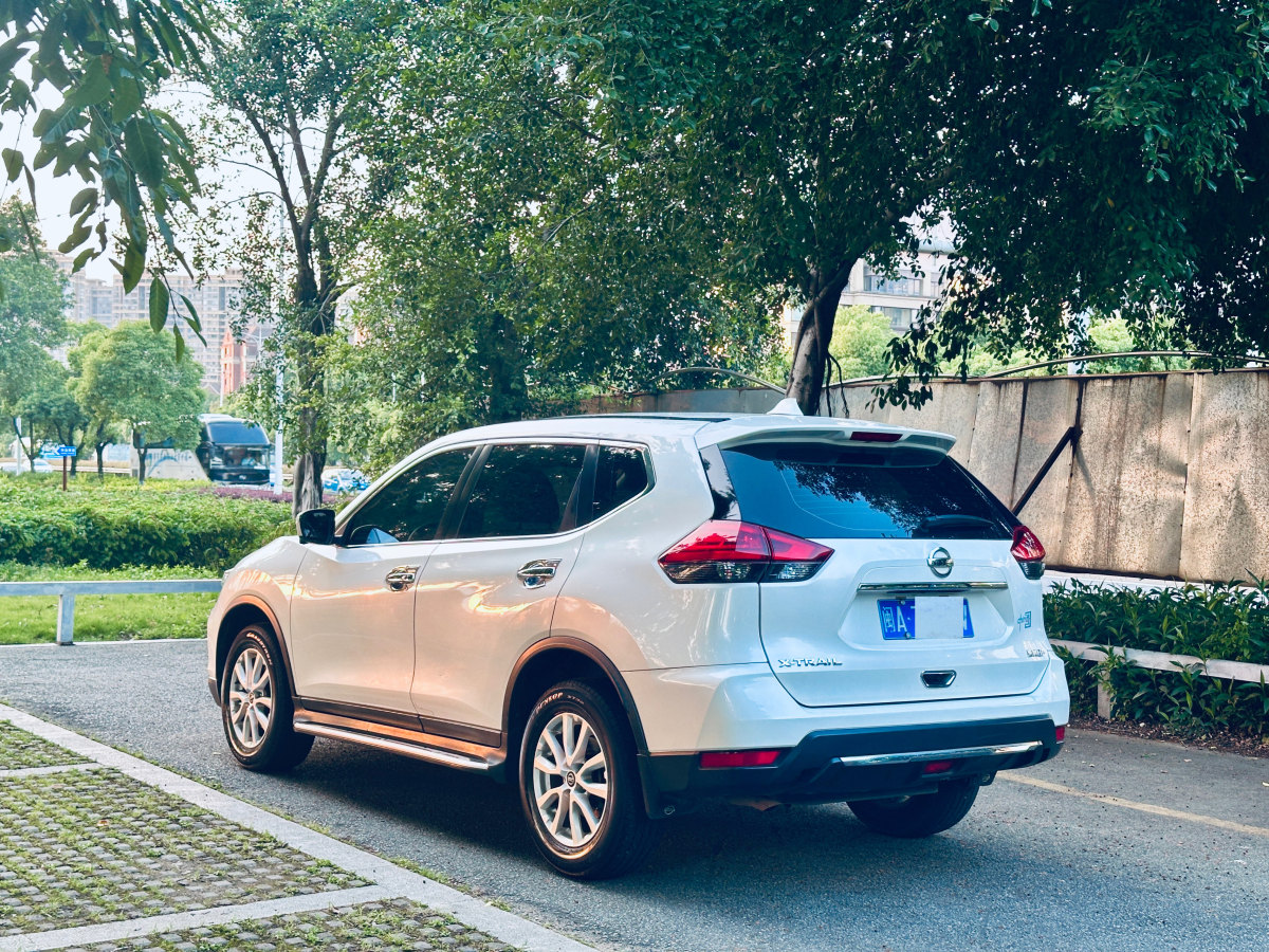 日產(chǎn) 奇駿  2021款 2.0L CVT 2WD XL Premium尊享紀(jì)念版圖片