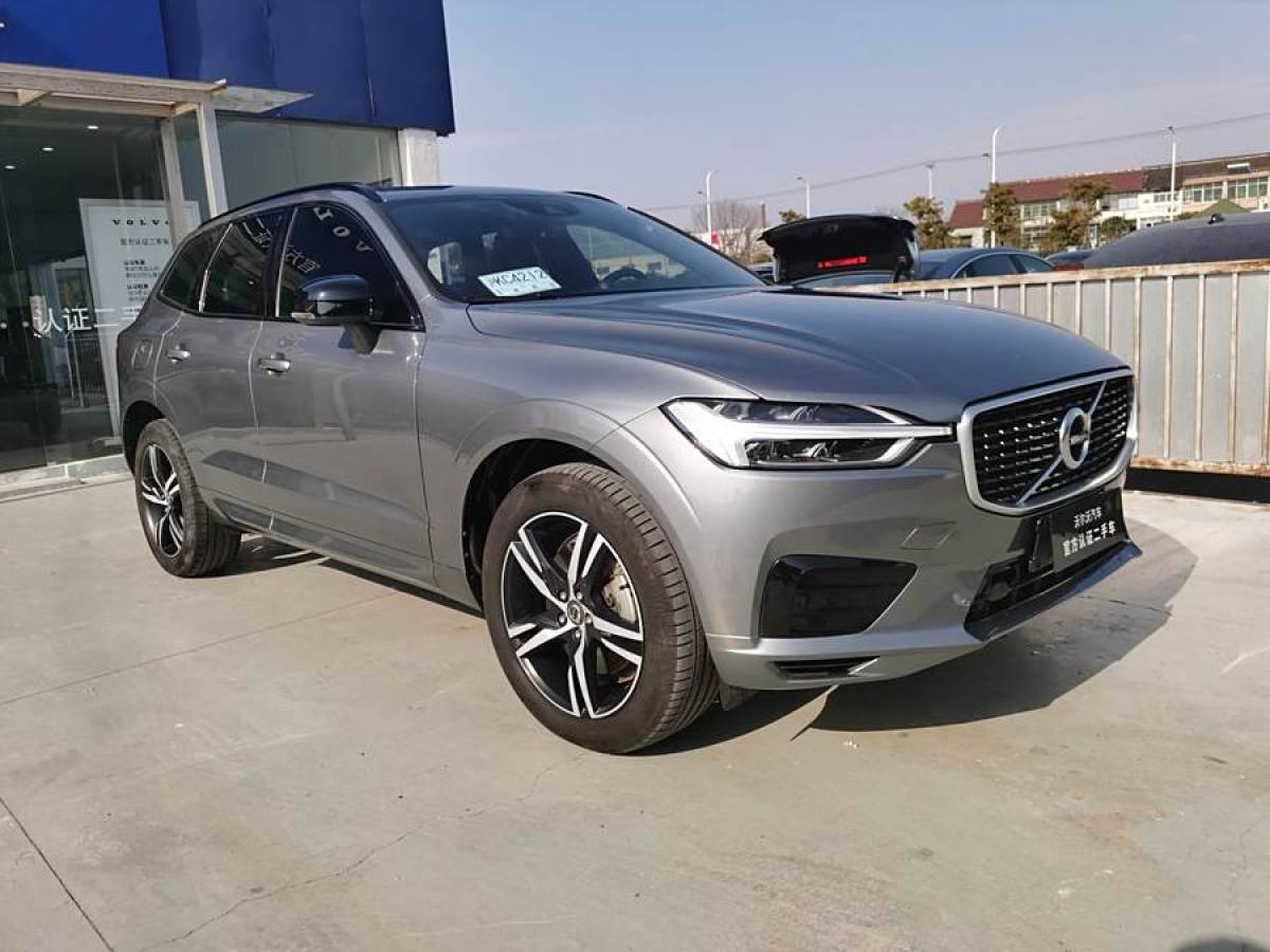 沃爾沃 XC60  2020款 T5 四驅(qū)智遠(yuǎn)運(yùn)動版圖片