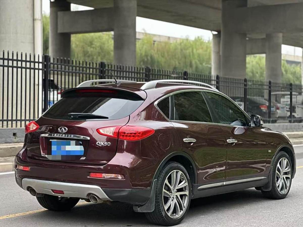 英菲尼迪 QX50  2015款 2.5L 豪華版圖片