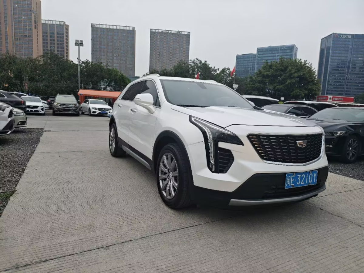 凱迪拉克 XT4  2018款 28T 兩驅(qū)領(lǐng)先型圖片