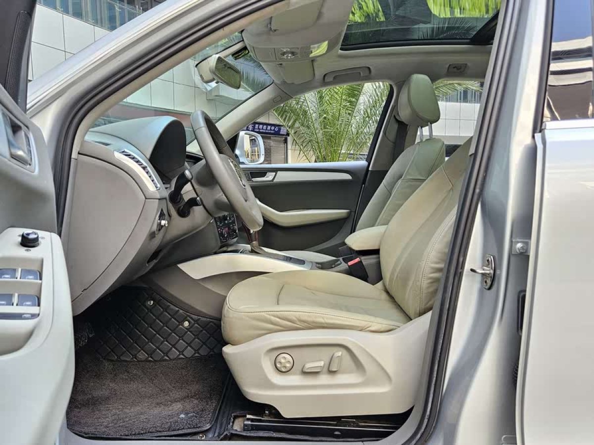 奧迪 奧迪Q5  2010款 2.0TFSI 技術(shù)型圖片