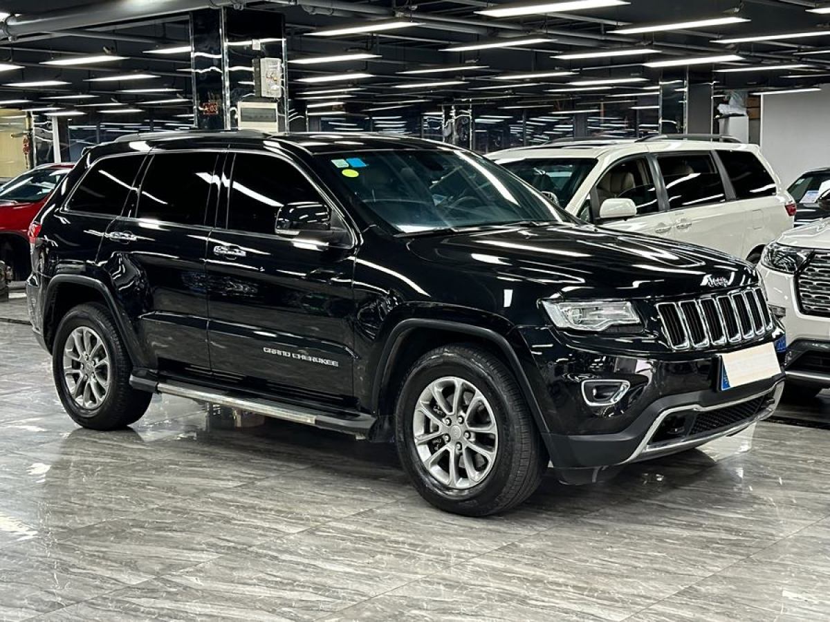 Jeep 大切諾基  2015款 3.0TD 柴油 舒享導(dǎo)航版圖片