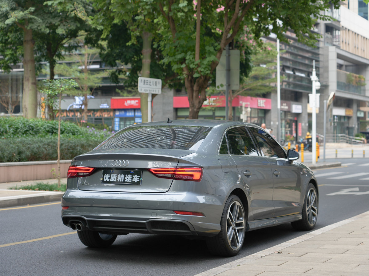 奧迪 奧迪A3  2020款 Limousine 35 TFSI 運(yùn)動(dòng)型 國(guó)V圖片