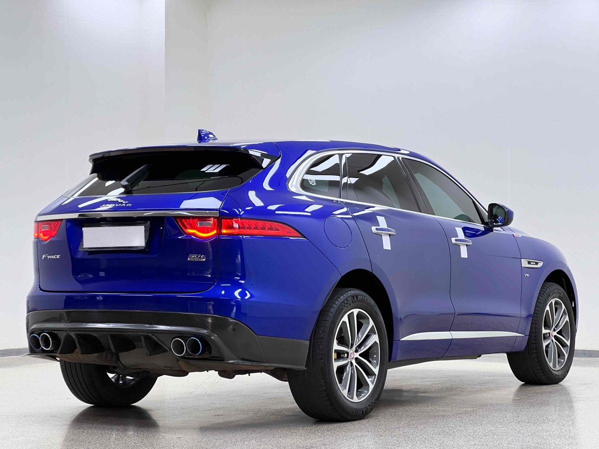 捷豹 F-PACE  2019款 2.0T 四驅(qū)都市尊享版圖片