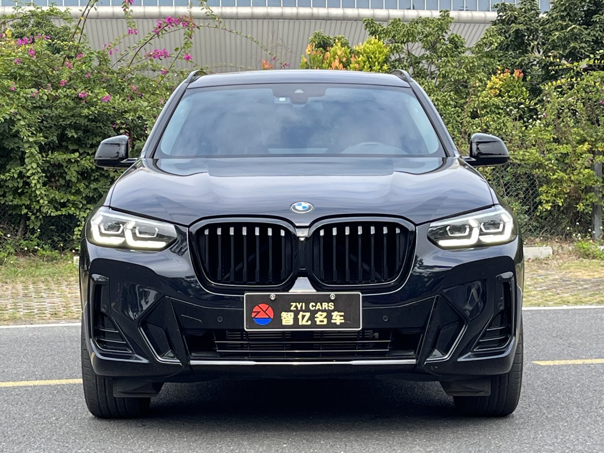 寶馬 寶馬X3  2022款 xDrive30i 領(lǐng)先型 M曜夜套裝圖片