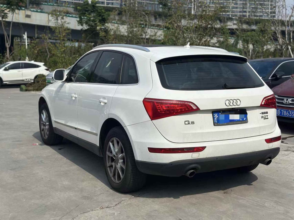 2013年4月奧迪 奧迪Q5  2013款 Q5 3.0TFSI 45TFSI Quattro 運(yùn)動(dòng)型