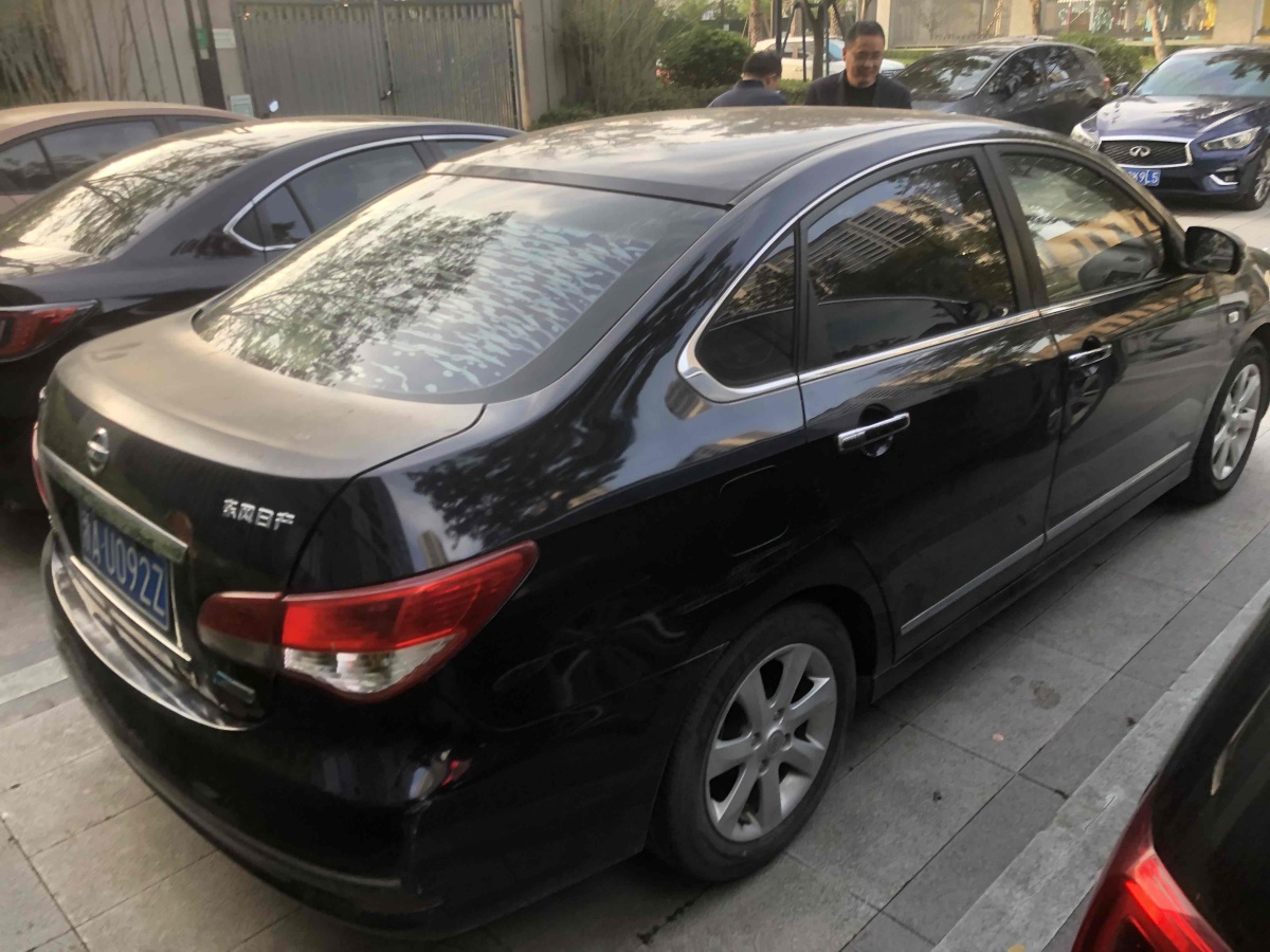 日產(chǎn) 軒逸  2009款 2.0XL CVT豪華版圖片