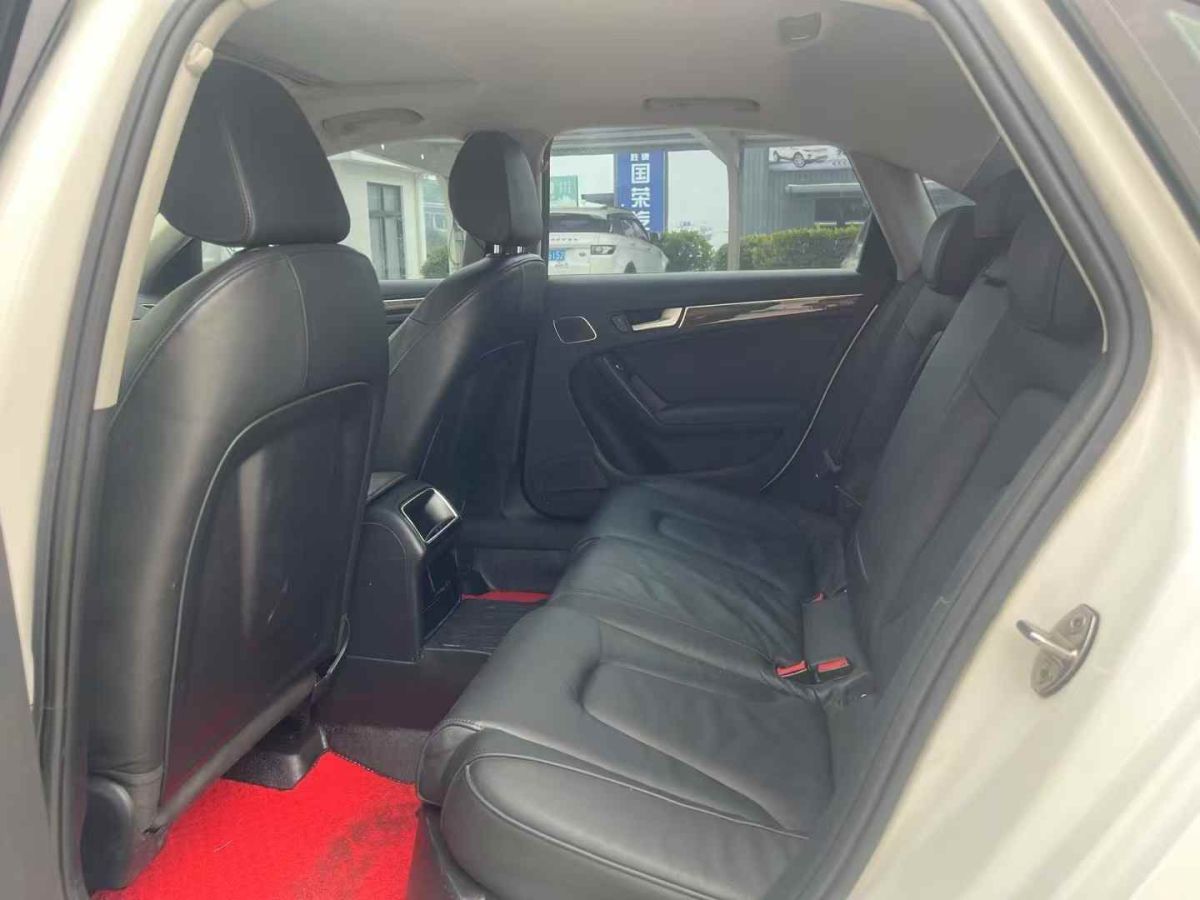 奧迪 奧迪A4L  2013款 A4L 30TFSI 手動舒適型圖片