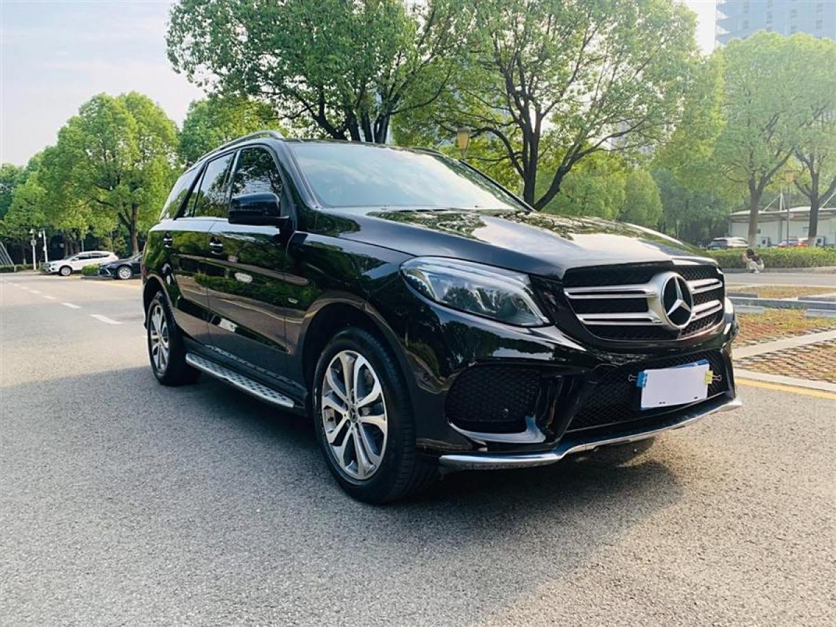 奔馳 奔馳GLE  2018款 GLE 320 4MATIC 動感型臻藏版圖片