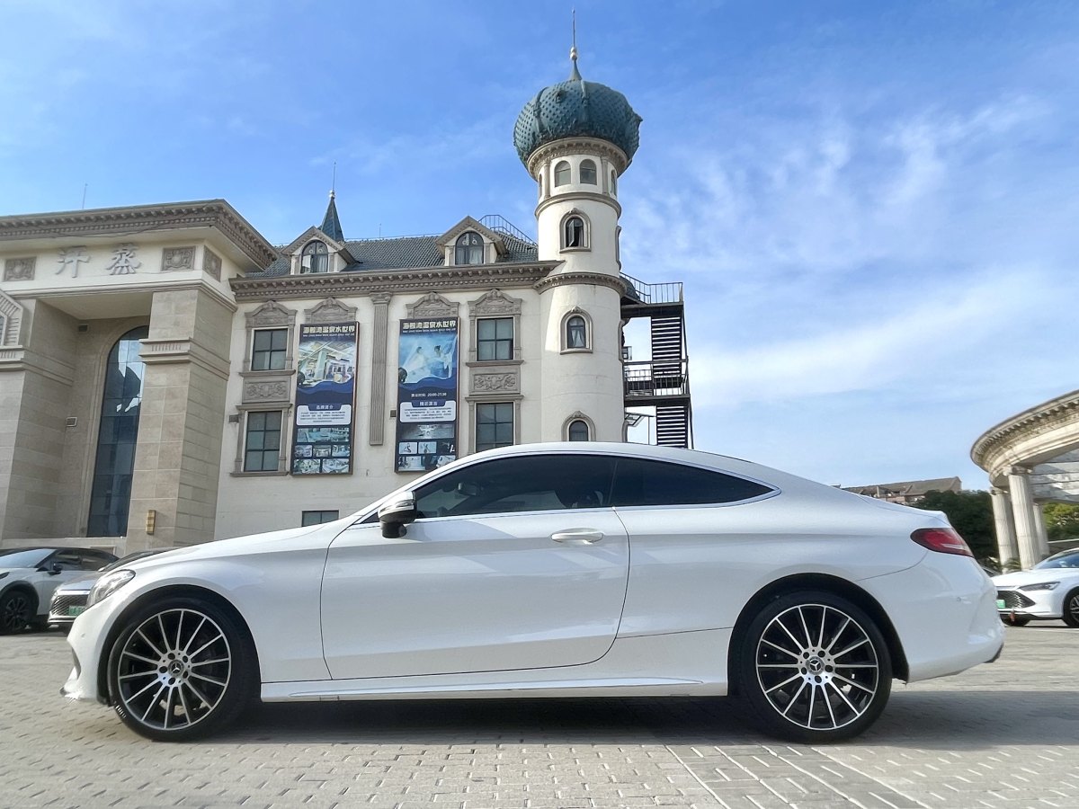 奔馳 奔馳C級  2018款 C 200 4MATIC 轎跑車圖片