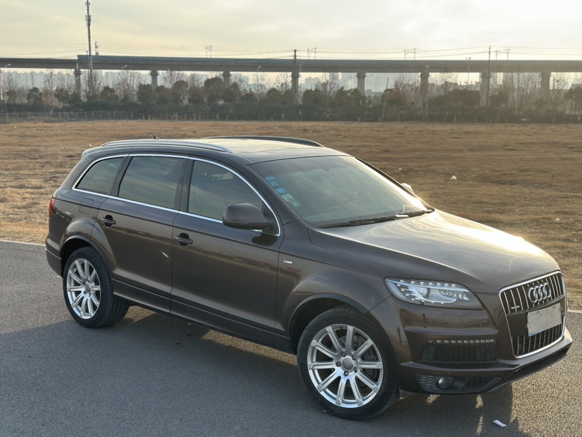 奧迪 奧迪Q7  2014款 35 TDI 運動型圖片