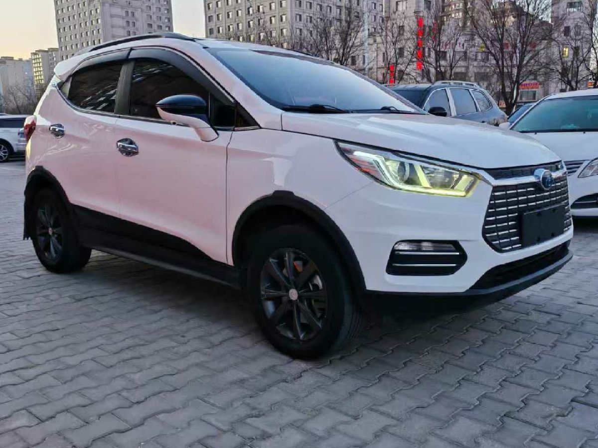 比亞迪 元新能源  2019款 EV535 智聯(lián)領創(chuàng)型圖片