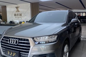 奧迪Q7 奧迪 40 TFSI S line運(yùn)動(dòng)型