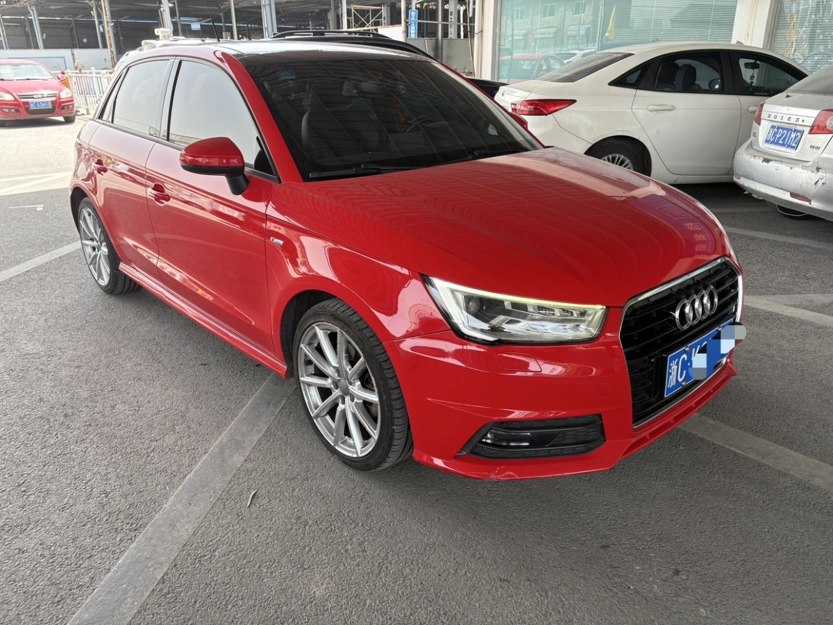 奧迪 奧迪A1  2016款 30 TFSI Sportback S Line運(yùn)動版圖片