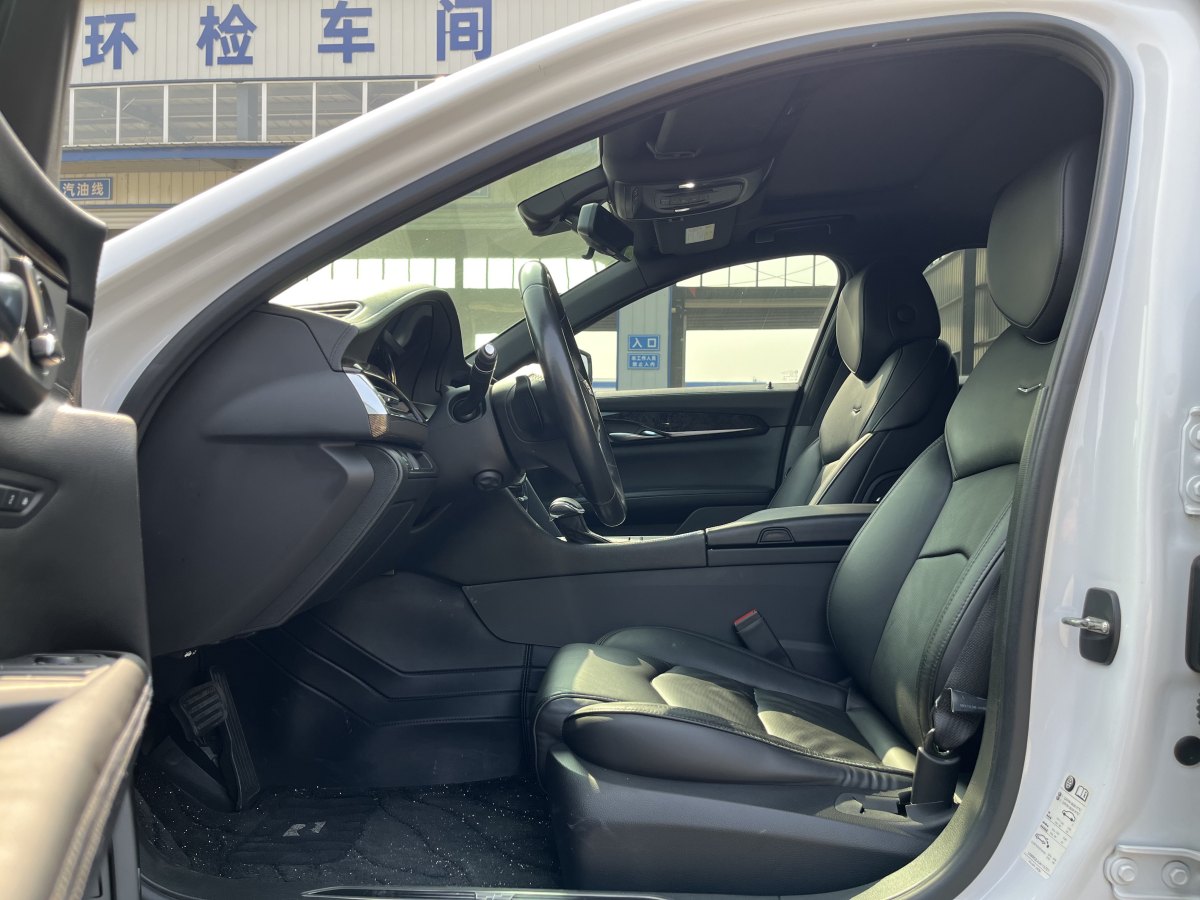 凱迪拉克 CT6  2017款 28T 豪華型圖片