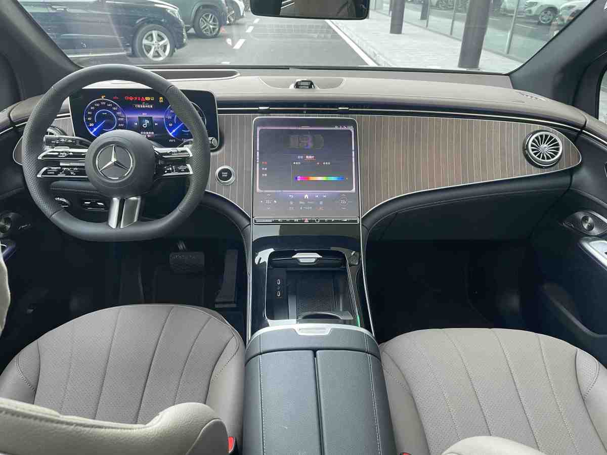 奔馳 奔馳EQE SUV  2024款 350 4MATIC 豪華版圖片