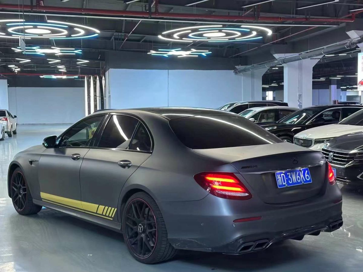 奔馳 奔馳A級(jí)  2019款  A 220 L 4MATIC 運(yùn)動(dòng)轎車圖片