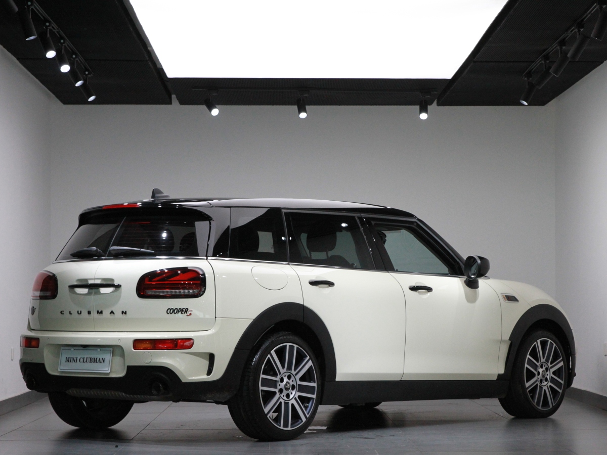 MINI CLUBMAN  2023款 改款 2.0T COOPER S 鉴赏家图片