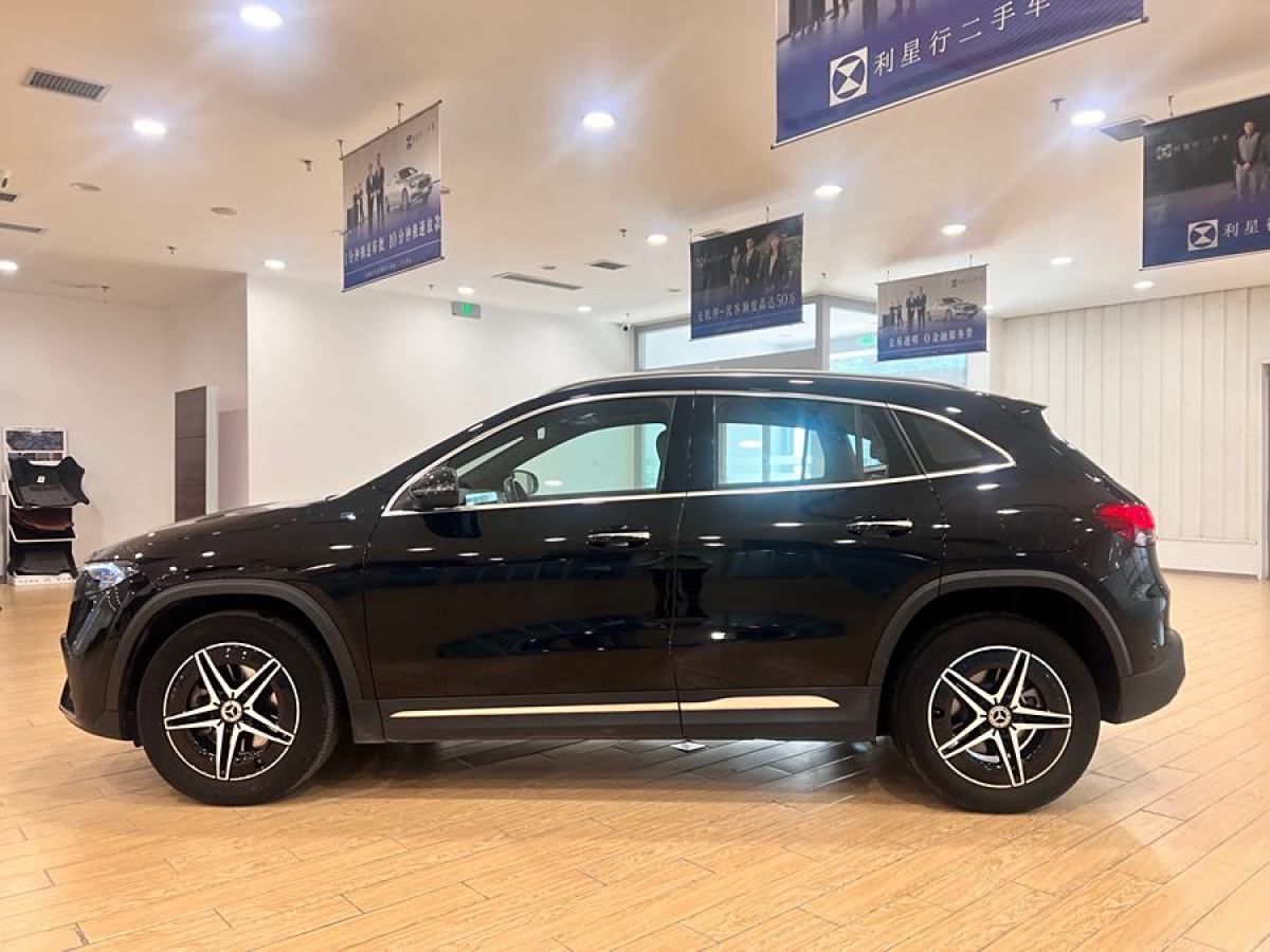 奔馳 奔馳EQA  2022款 EQA 300 4MATIC 首發(fā)特別版圖片