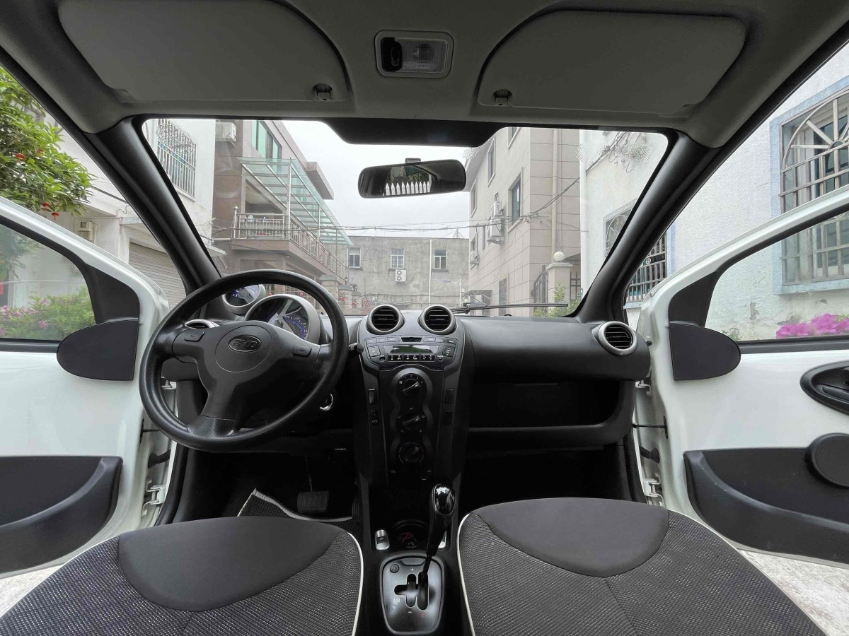 比亞迪 F0  2015款 1.0L AMT 鉉酷型圖片