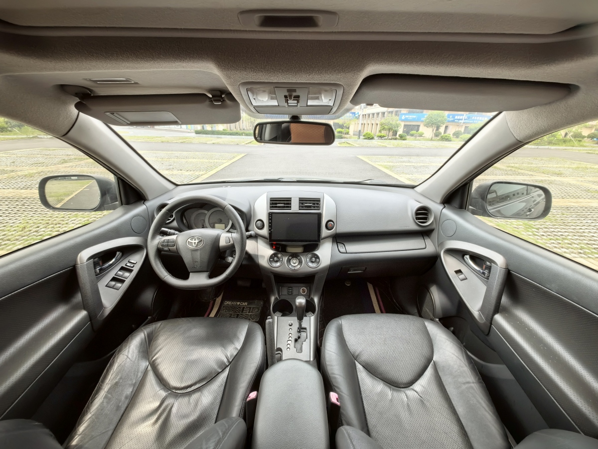 丰田 RAV4荣放  2011款 2.4L 自动四驱豪华版图片