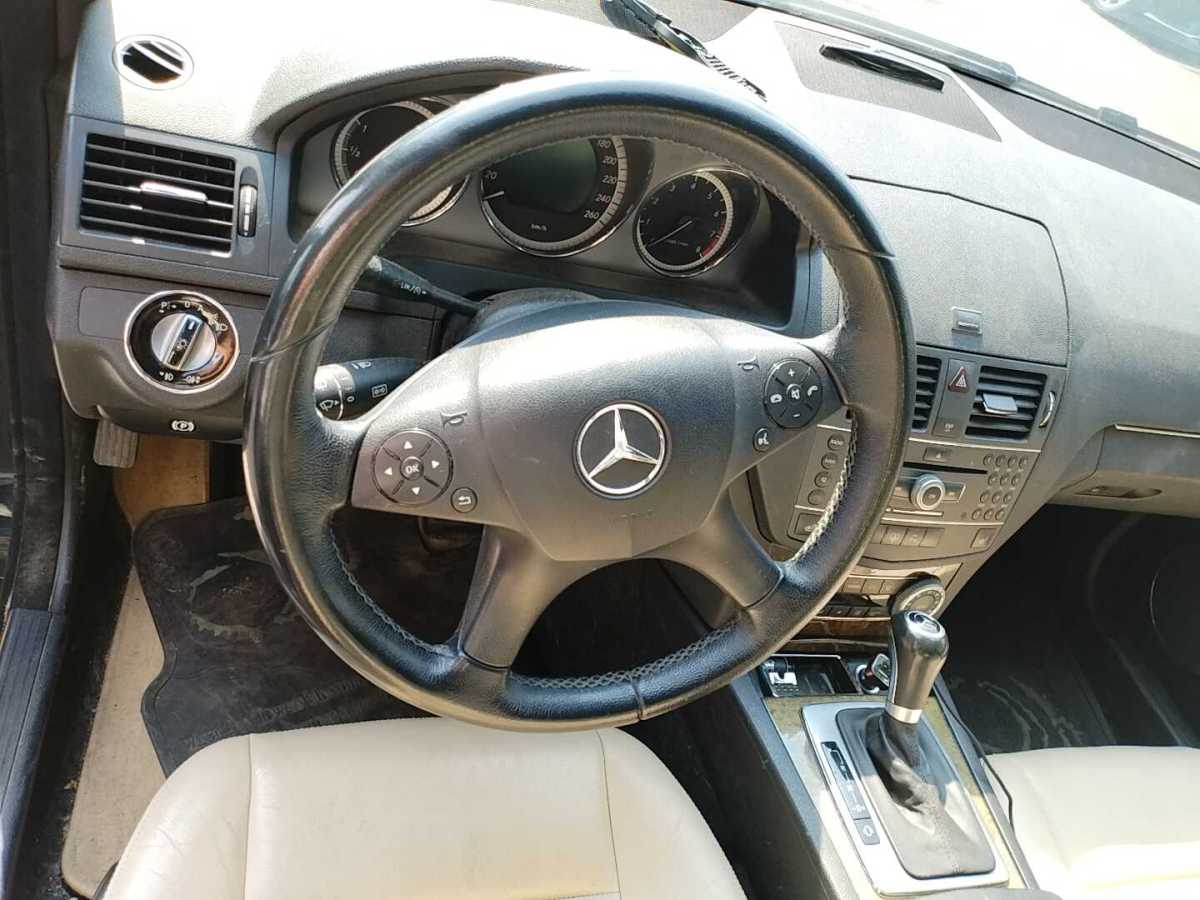 奔馳 奔馳C級  2010款 C 300 時尚型圖片