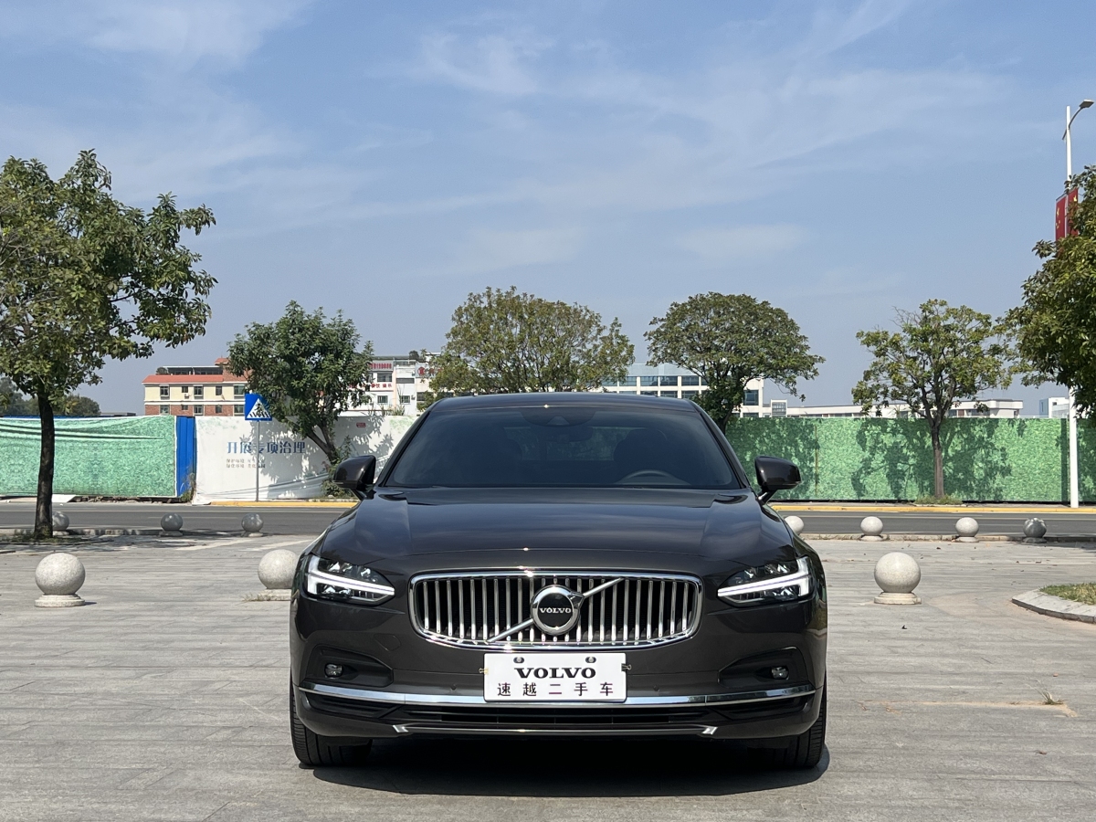 2021年7月沃爾沃 S90  2021款 B5 智遠(yuǎn)豪華版