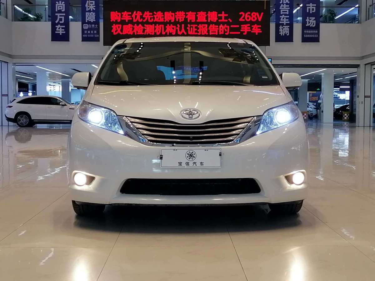 丰田 塞纳  2015款 3.5L 两驱LE图片