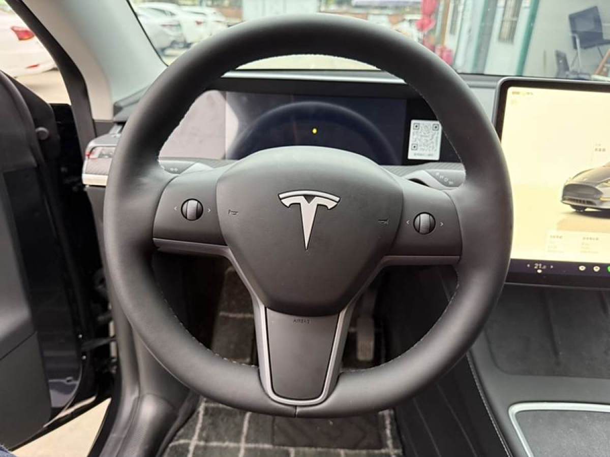 特斯拉 Model Y  2024款 長續(xù)航全輪驅(qū)動(dòng)版圖片