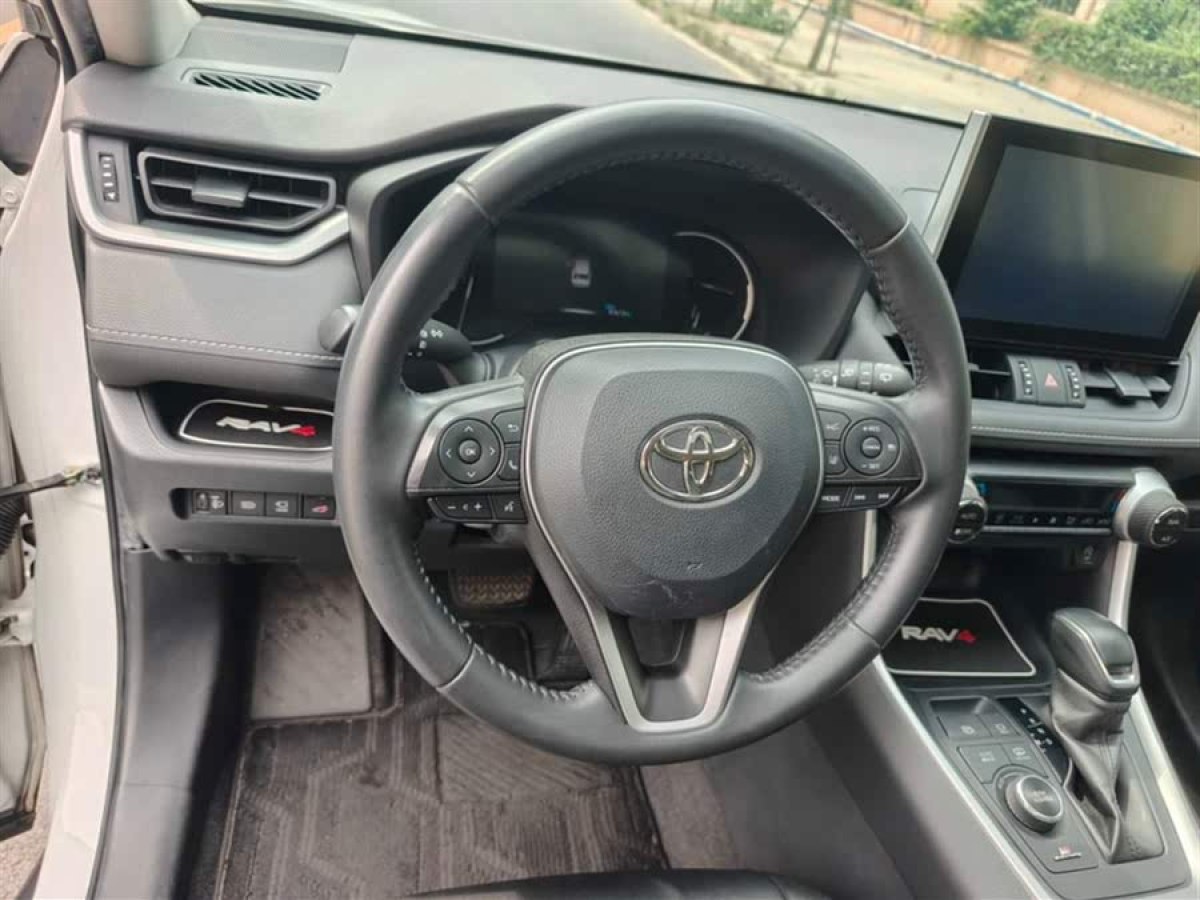 豐田 RAV4榮放  2021款 2.0L CVT兩驅(qū)風(fēng)尚版圖片