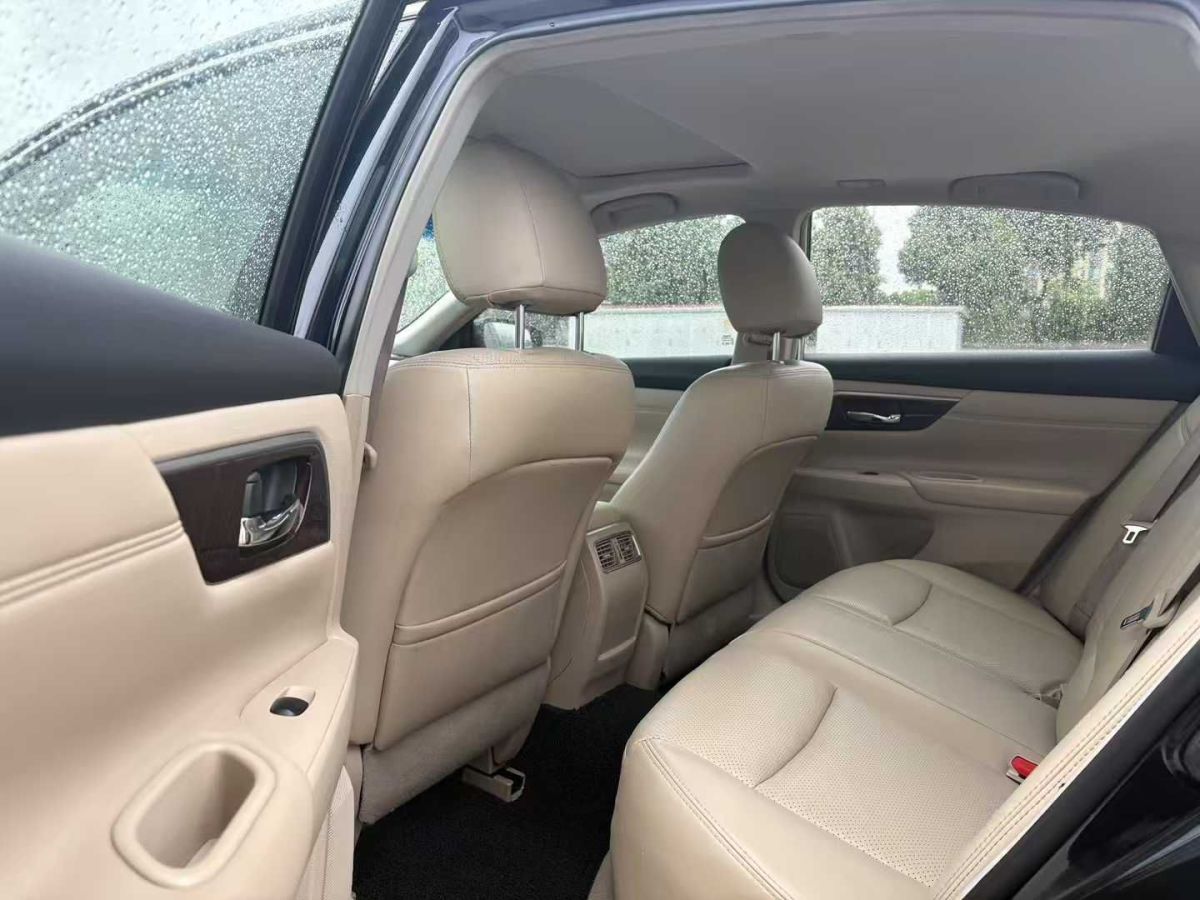 日產(chǎn) 天籟  2015款 2.0L XE-Sporty歐冠運動版圖片