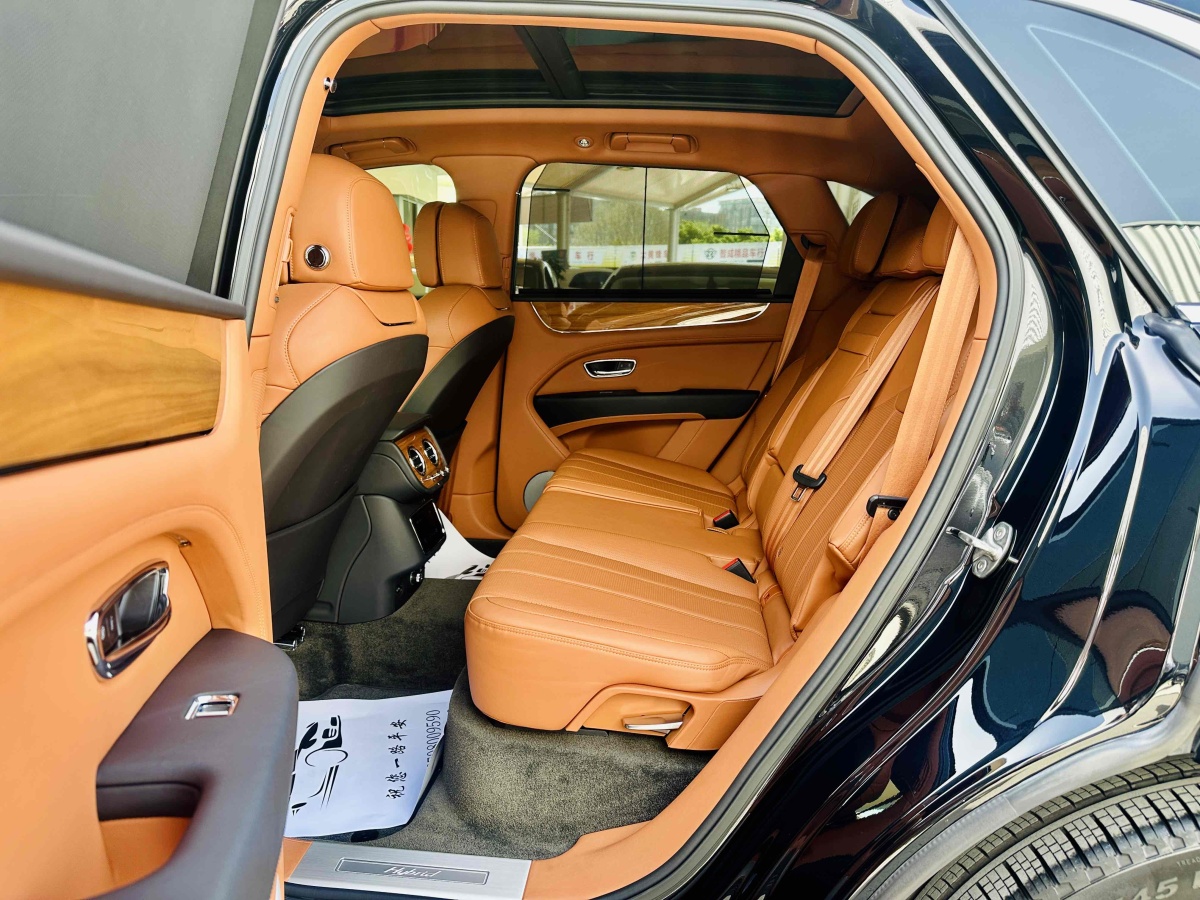 賓利 添越PHEV  2021款 3.0T PHEV圖片