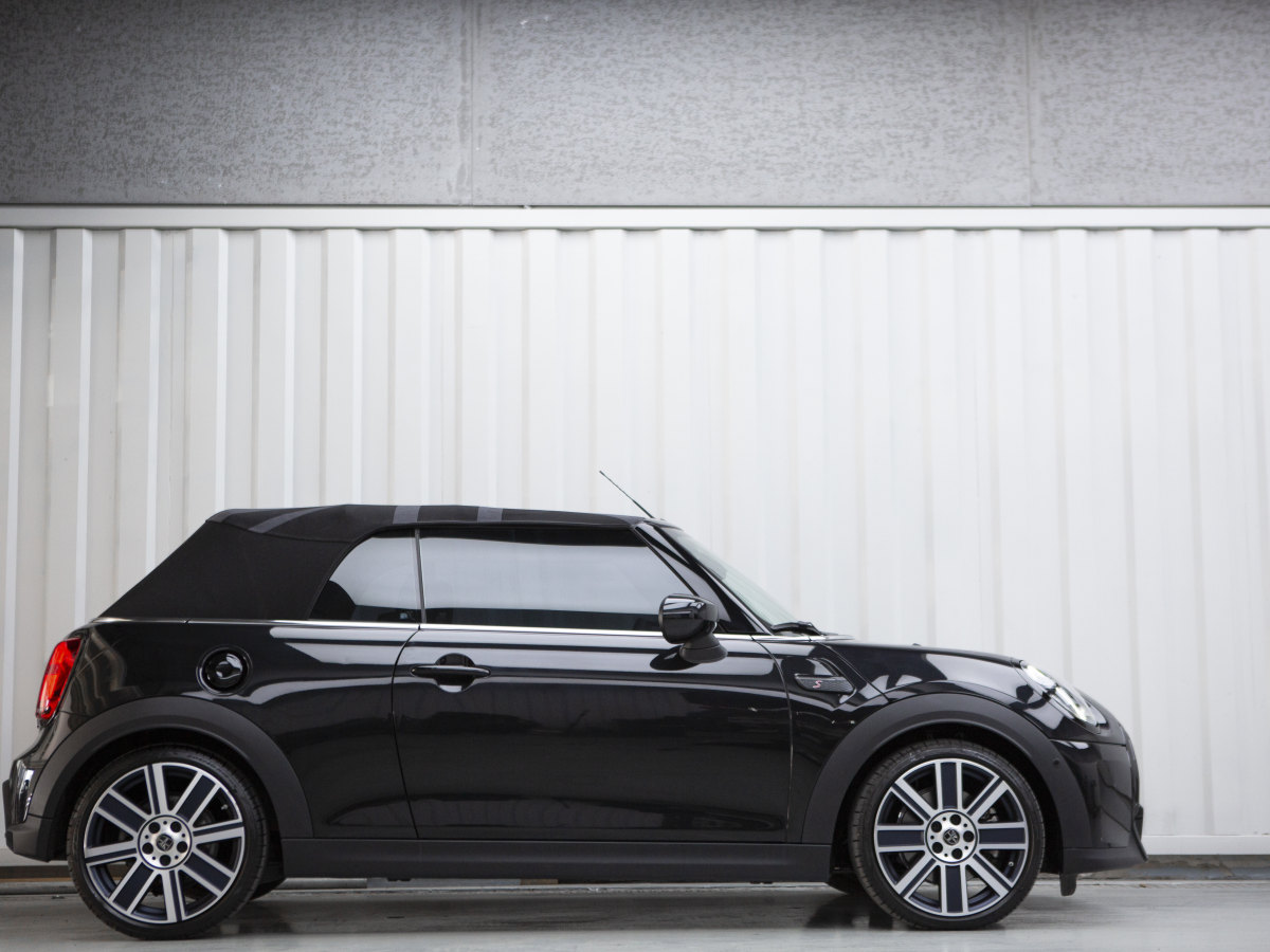 MINI MINI  2023款 2.0T COOPER S CABRIO 藝術家圖片