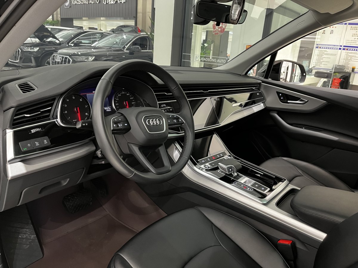 奥迪 奥迪Q7  2023款 45 TFSI quattro S line运动型图片